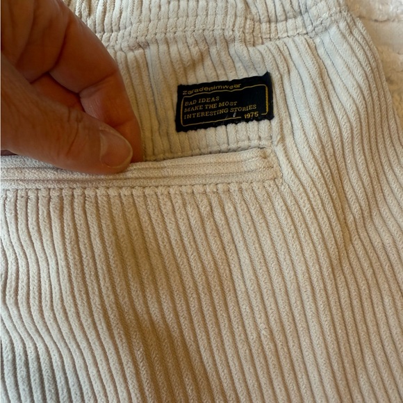 Zara woman’s Cream colored cropped courdoroy Size S with drawstring. - Picture 7 of 8